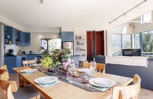 Wanaka House | Tawhiri - stunning views in paradise