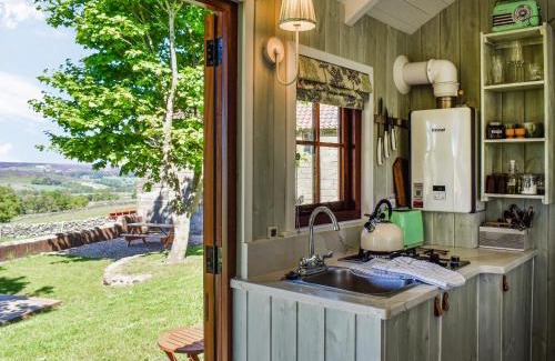 Westerdale House | Tawny Owl Hut - Uk49768