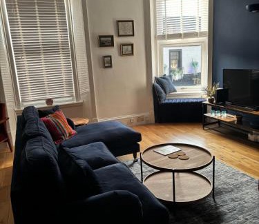 Broughty Ferry Apartment | Taylor Close - Spacious Central Ferry Flat
