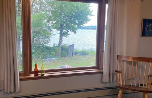 Auburn House | Taylor Pond Lake House with Private beach