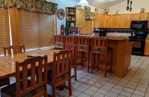 Almont House | Taylor River Home with Private Fishing