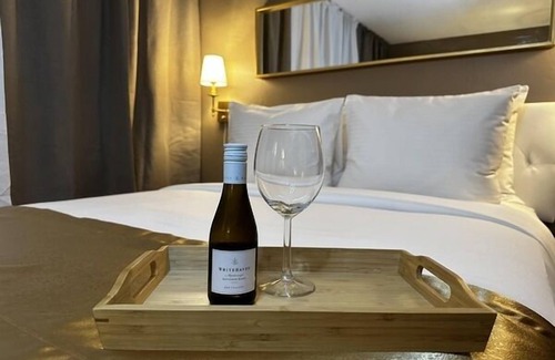 Overtown Hotel | TB Hotel Downtown-Miami Superior Queen Room