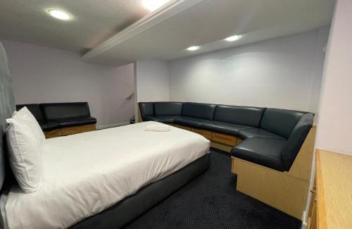 Bolton Hotel | TCH Lodge
