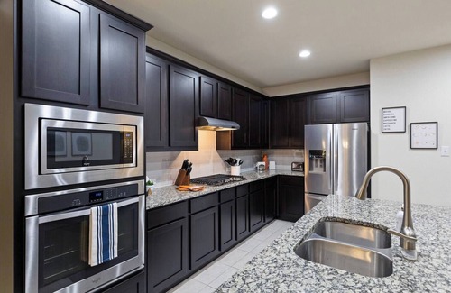 McKinney House | TCH - Spacious 3bd/2.5ba home in McKinney w/Office