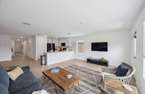 Forney House | TCH - Spacious 4bd/2ba home in Forney w/Workspace