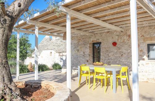 Triggianello House | TD Trulli Albapetra Pool & Olive Trees