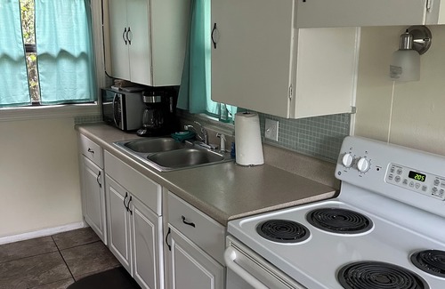 Jensen Beach Cottage | TEAL TOMORROW at Pelican's Rest