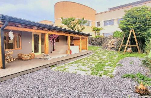 Gujwa House | Tebah Stay