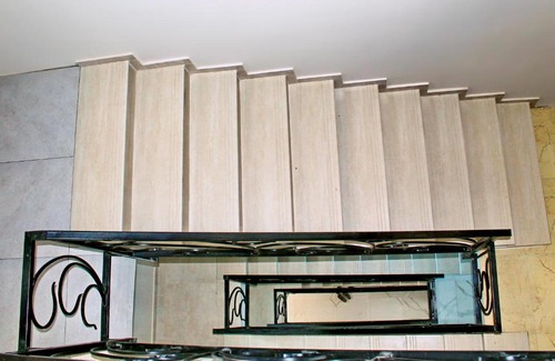 Makhinjauri House | Tedo's Guest House