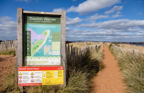 Dawlish Warren House | TEIGNBRIDGE - Delightful caravan on a peaceful caravan park in Dawlish Warren
