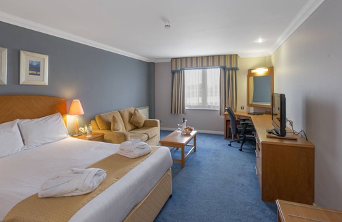 Wellington Hotel | Telford Whitehouse Hotel