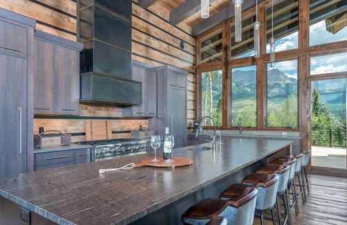 Timber Ridge House | Telluride Views Estate - 1.4 miles to skiing