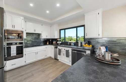 Temecula House | Temecula Wine Country Pool Spa,BEST LOCATION,VIEWS,Citrus Grove,Hot Air Balloons