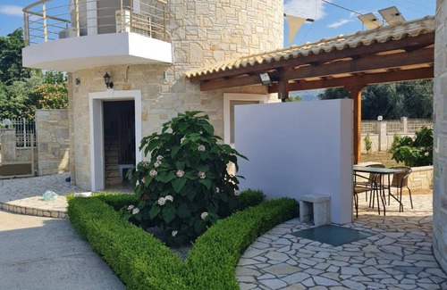 Valimitika House | Temeni Windmills