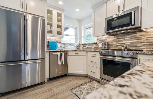 The Lakes House | Tempe Lakes Retreat – Heated Pool, Spa, Pickleball, Gym + Near ASU Campus