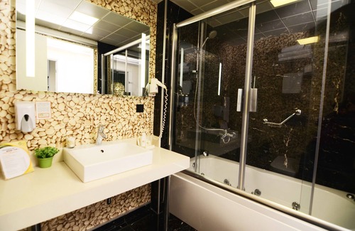 Bahcelievler Hotel | Tempo Suites Airport İstanbul