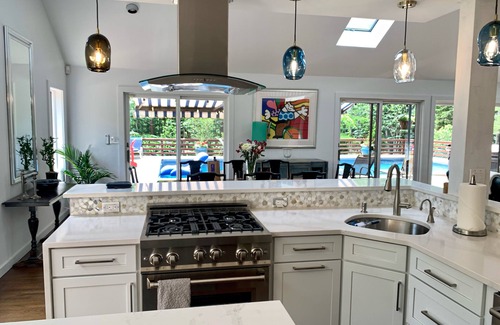 Northwest Harbor Resort | Tennis, Basketball, Pool, Hot Tub, Fire Pit, Bicycles on 2 private gated acres