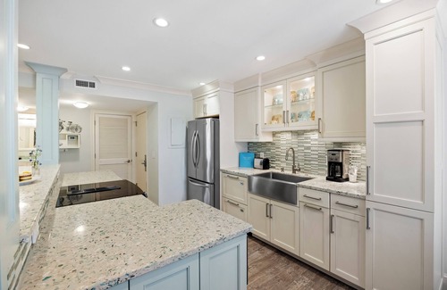 Kiawah Island Condo | Tennis View! Updated Villa! WALK TO TENNIS CTR! Screened Porch! NEW LISTING