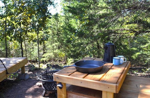 Montalba RV Rental | Tentrr Signature Site - Whispering Oaks Rock Garden