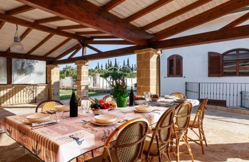 San Cassiano Villa | Tenuta San Cassiano With Garden And Pool - Happy Rentals