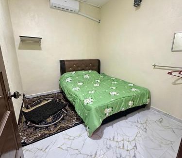 Kampung Tok Kamis House | Teratak Cikgu Roomstay 2