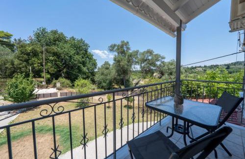 Sinarades Apartment | Tereza's charming house