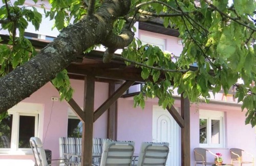 Klake Ski Chalet | TeriHy Come by, don`t be shy