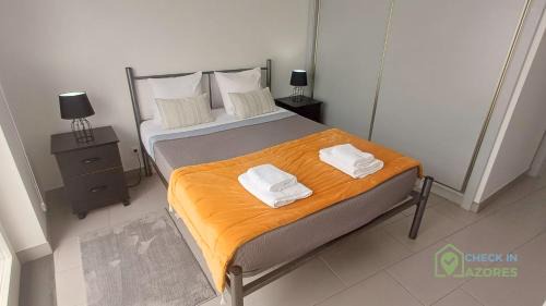 Angra do Heroismo Apartment | Terraço e vista deslumbrante no centro de Angra