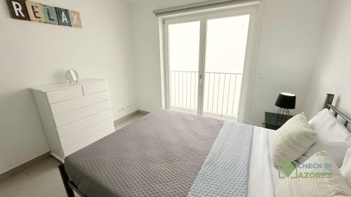 Angra do Heroismo Apartment | Terraço e vista deslumbrante no centro de Angra