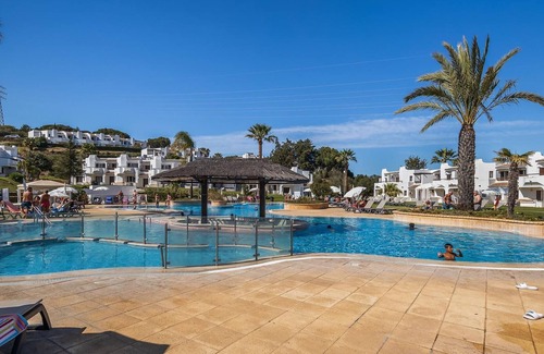 Alpouvar Apartment | Terra Vermelha Clube Ocv - 4 Pools 2 Restaurants