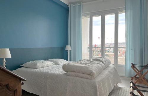 Cimiez Apartment | Terrace and view on all Nice city