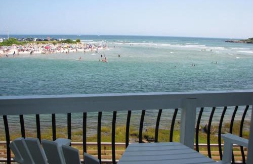 Ogunquit Hotel | Terrace By The Sea