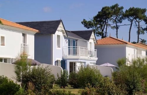L'Aiguillon-sur-Vie House | Terrace, parking, 64m², Saint Gilles Croix de Vie
