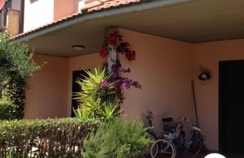 Follonica House | Terraced house (2 floors), 200 mtr to the beach - opposite the island Elba