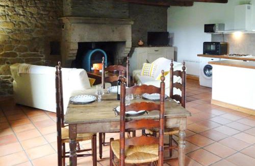 Saint-Meloir-des-Ondes Apartment | Terraced house, St Meloir des Ondes