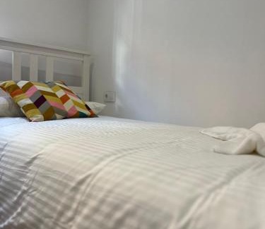 Manises House | Terraza 120 m2 y paellero - Metro & Aeropuerto