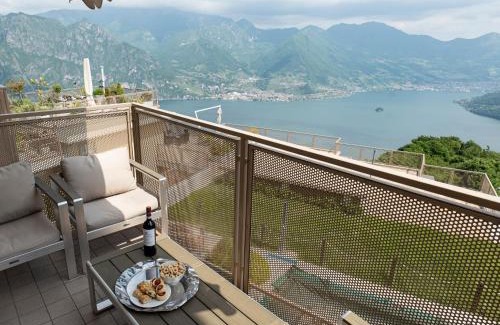 Plassi House | Terrazza a Lago - Condo modern two-storey flat with pool and terrace