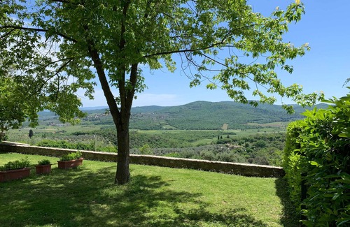 Pergine Valdarno Apartment | Terrazzina is a charming flat in the hamlet of Castello di Montozzi