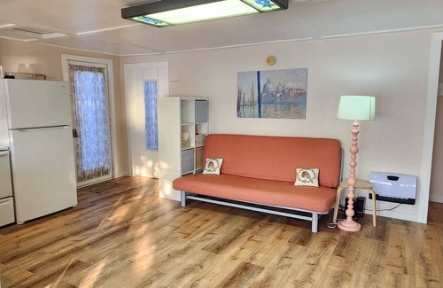 Morristown Cottage | Terrific 2-bedroom cottage in 1000 Islands