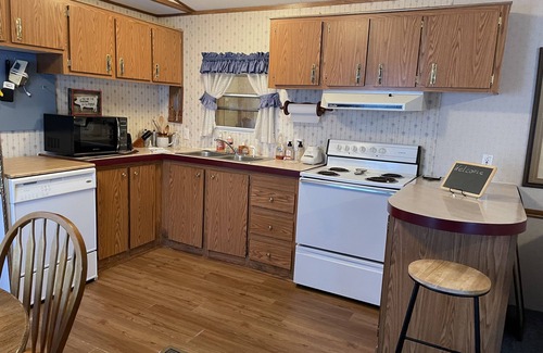 New Blaine House | Terrific 2-bedroom mobile home with plenty of outdoor space to enjoy nature.