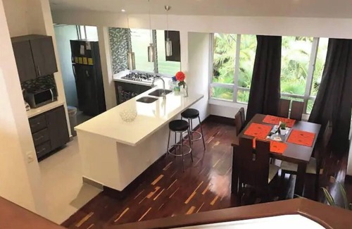 El Tesoro House | Tesoro 401 - Spacious 2 floor Provenza Penthouse