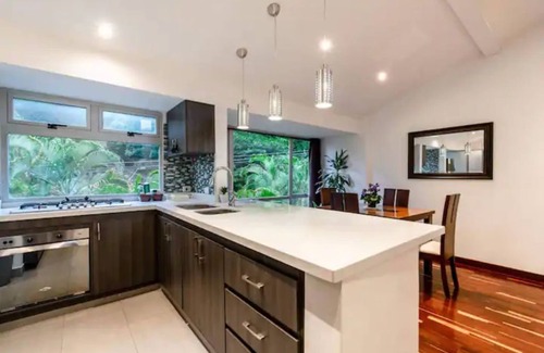 El Tesoro House | Tesoro 401 - Spacious 2 floor Provenza Penthouse