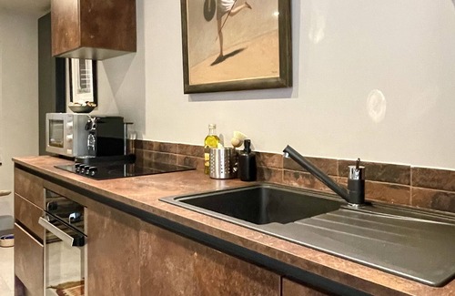 Tetbury Cottage | Tetbury Cottage - sleeping two guests in one bedroom in Winchcombe