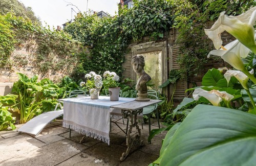 Chelsea Riverside Apartment | Tetcott Road by onefinestay
