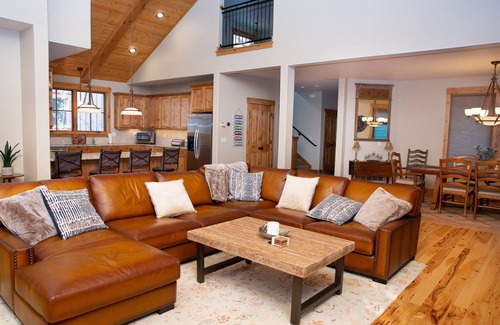 Victor House | Teton Springs Luxury Home Golf Course View Close to Jackson Hole/Grand Teton