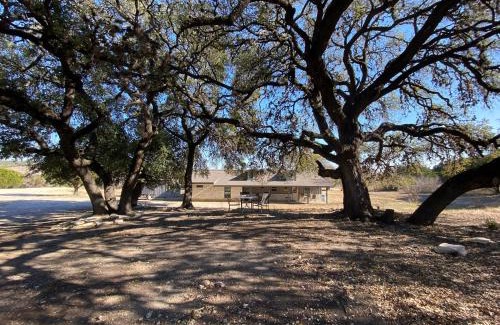 Oatmeal House | Texas Hill Country Ranch House - Great Views - Near Hidden Falls Park