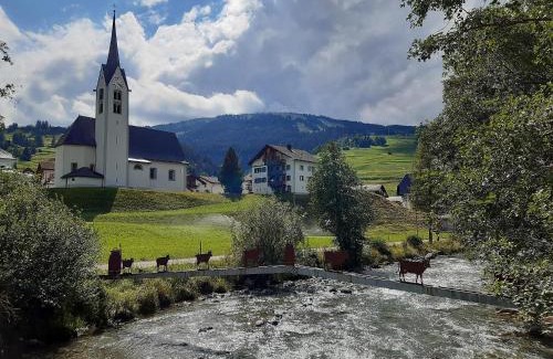 Savognin Apartment | Tgesa Sunnmatt 24