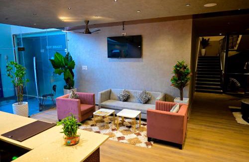 Mysore Hotel | TGI Livancia Hillside