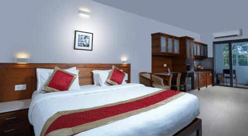 Kochi Hotel | TGR SUITES