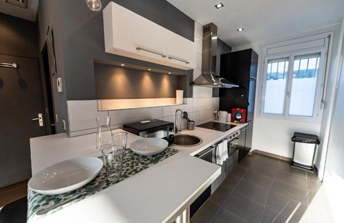 Baille Apartment | Théa : Studio avec parking privé - Actif+ Location-